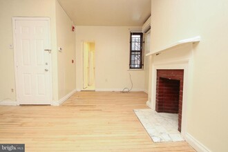 320 S 15th St in Philadelphia, PA - Building Photo - Building Photo
