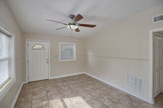 7608 Simms Ave in Orlando, FL - Building Photo - Building Photo