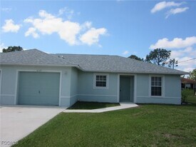 4523 22nd St SW in Lehigh Acres, FL - Building Photo