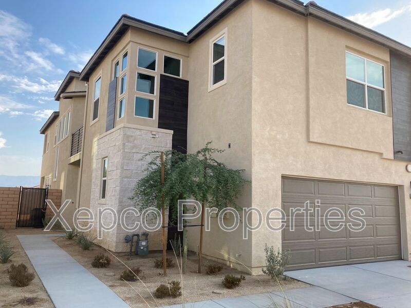 84373 Passagio Lago Way in Indio, CA - Building Photo