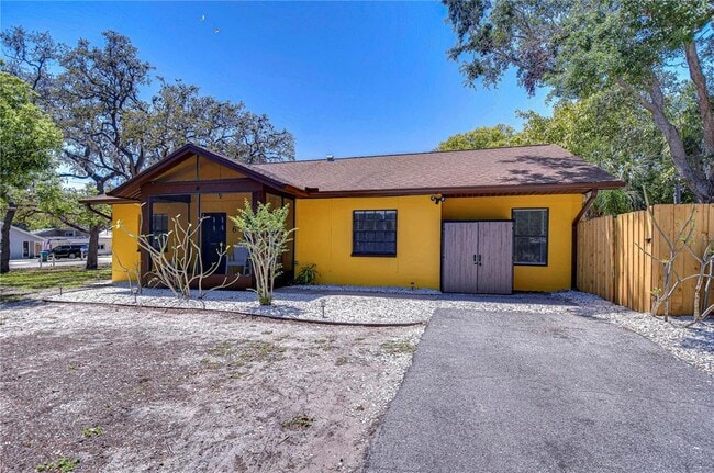 6 Bayou Ln in Palm Harbor, FL - Building Photo - Building Photo