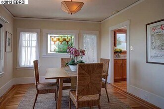 643 Santa Rosa Ave in Berkeley, CA - Building Photo - Building Photo