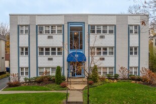 22 Cottage in South Orange, NJ - Building Photo