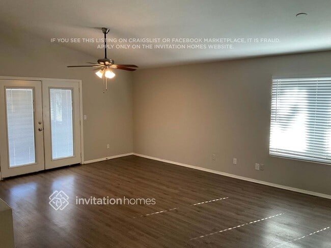 4034 E Covina St in Mesa, AZ - Foto de edificio - Building Photo