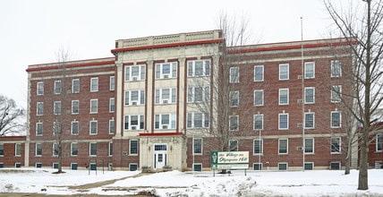 Village on Olympian Hill in Beloit, WI - Building Photo - Building Photo