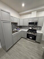 415 S 10th St, Unit APT 1 in Reading, PA - Building Photo