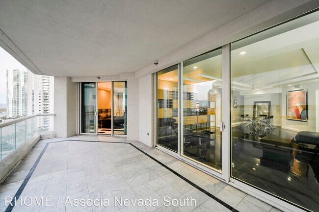2877 Paradise Rd-Unit -#1004 in Las Vegas, NV - Foto de edificio - Building Photo