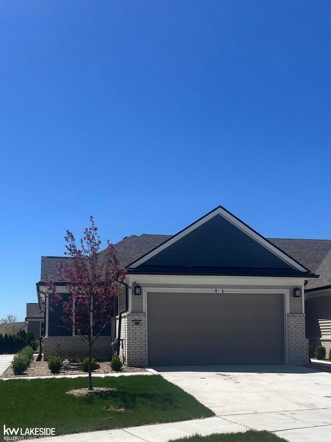 property at 5841 Lakeway Dr