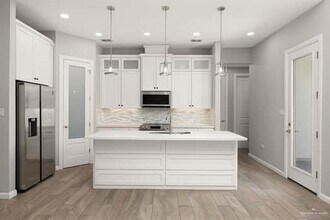 20 Zinnia St in Palmview, TX - Building Photo - Building Photo