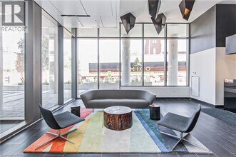 85 Duke St W in Kitchener, ON - Building Photo - Building Photo