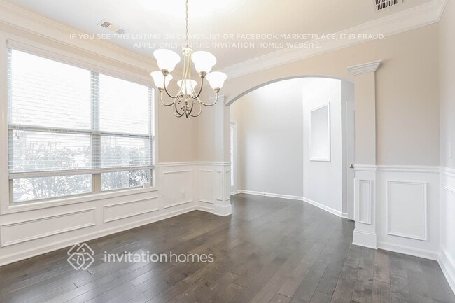 5919 Park Bay Ct in Flowery Branch, GA - Foto de edificio - Building Photo