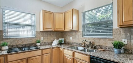 3109 W Oakellar Ave in Tampa, FL - Building Photo - Building Photo