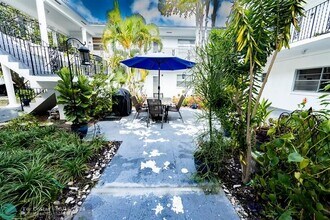 3515 Van Buren St, Unit A in Hollywood, FL - Building Photo - Building Photo