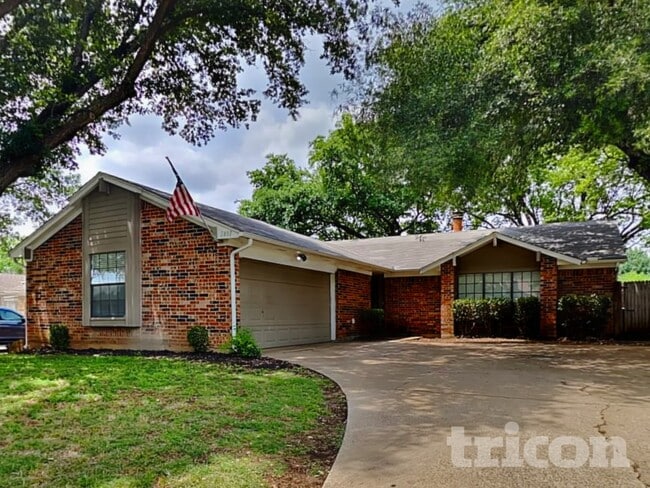2407 Springridge Dr in Arlington, TX - Building Photo - Building Photo