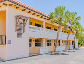 613 NE 4th St in Delray Beach, FL - Building Photo - Building Photo