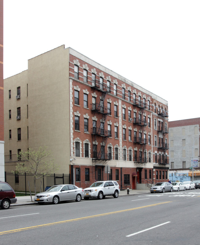 McKenna Square Houses in New York, NY - Building Photo - Building Photo