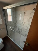 3409 Warren Rd, Unit Upper in Cleveland, OH - Building Photo - Building Photo