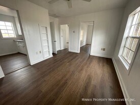 102 N 11th St in Canyon, TX - Building Photo
