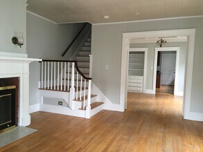 20 Kenilworth St, Unit 3 bedroom in Portland, ME - Building Photo - Building Photo