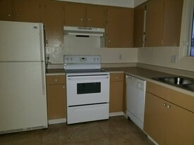 534 N Lane St, Unit 3 Apartments