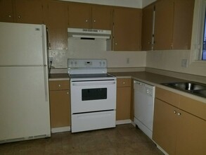 534 N Lane St, Unit 3 in Anchorage, AK - Foto de edificio - Building Photo