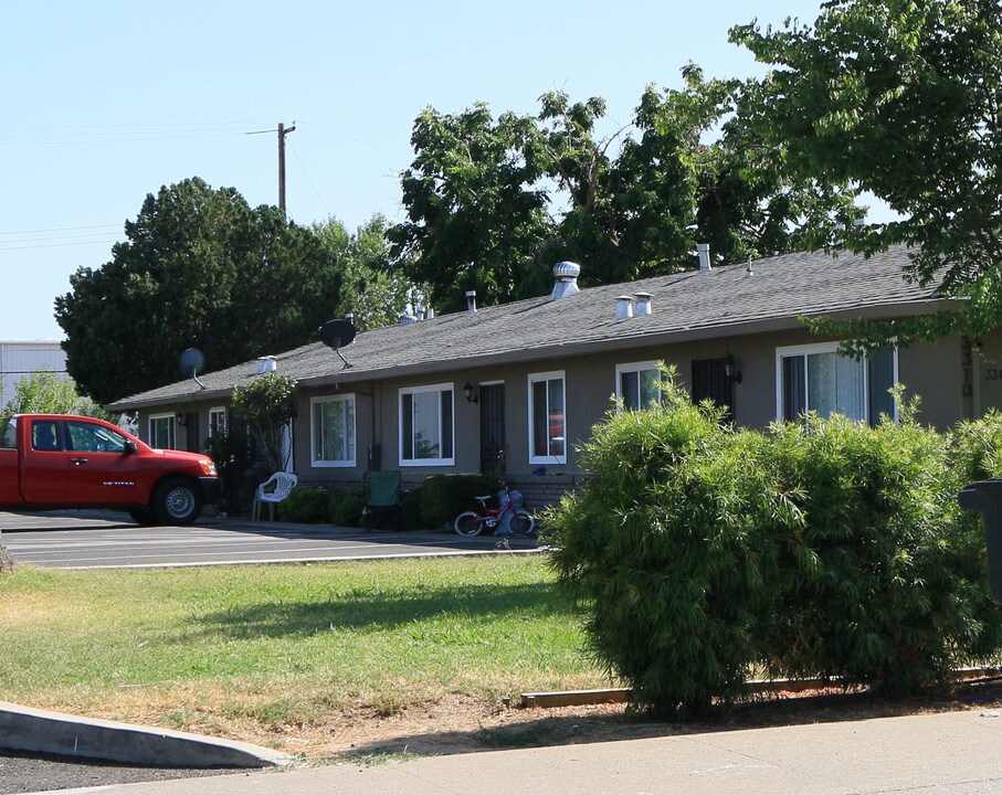 3310 38th Ave in Sacramento, CA - Foto de edificio