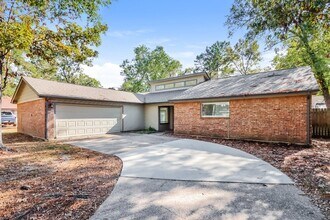 707 Nautilus St in Crosby, TX - Building Photo - Building Photo