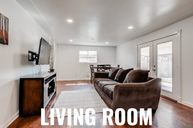 7101 Wolff St in Westminster, CO - Foto de edificio - Building Photo