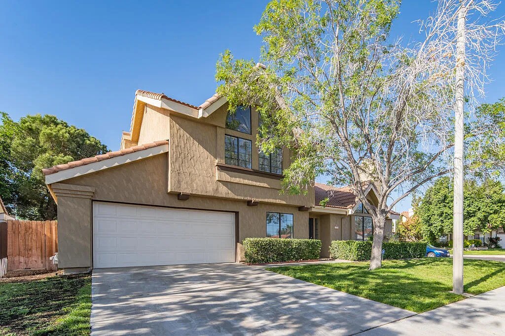 5100 Cliff Rose Dr in Palmdale, CA - Building Photo