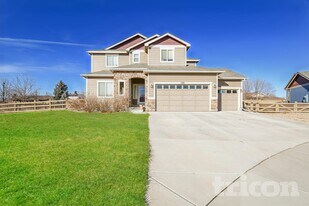 688 Arches Ct in Berthoud, CO - Building Photo