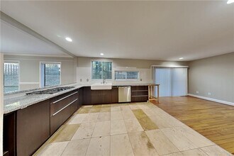 355 Elbe Dr in Alpharetta, GA - Building Photo - Building Photo