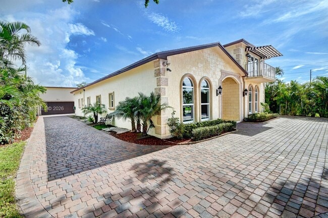 117 NW 8th St in Boca Raton, FL - Building Photo - Building Photo