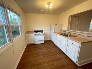 6939 NE Grand Ave in Portland, OR - Building Photo - Building Photo