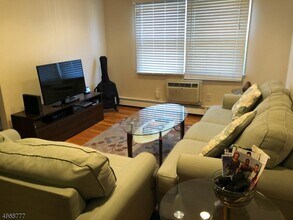 476 joralemon st-Unit -B-6 in Belleville, NJ - Building Photo - Building Photo