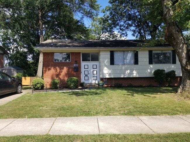 property at 811 Whittington Ter