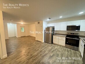 708 Bon Air St in Lakeland, FL - Building Photo - Building Photo