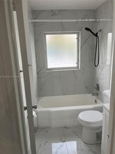 92 Hendricks Isle in Fort Lauderdale, FL - Building Photo - Building Photo