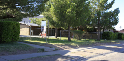 La Buena Vida East Apartments in Phoenix, AZ - Building Photo - Building Photo