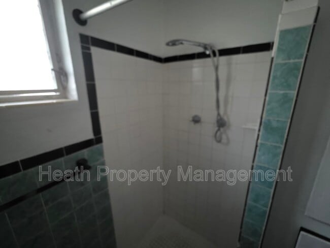 504 6th Ave NW in Largo, FL - Building Photo - Building Photo