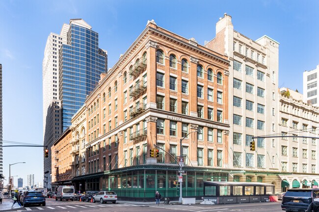 53 N Moore St in New York, NY - Building Photo - Building Photo