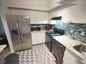 2411 W Horatio St in Tampa, FL - Building Photo - Building Photo
