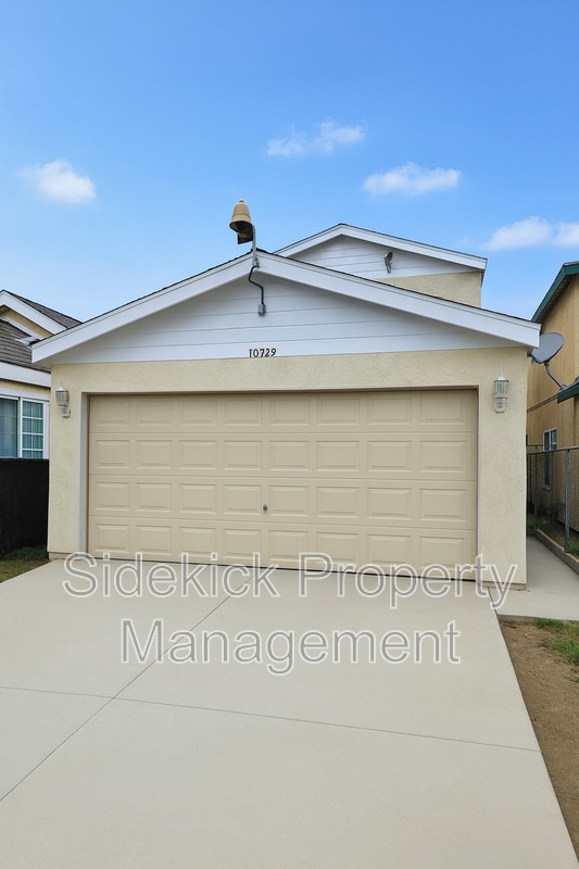 property at 10739 Mona Blvd