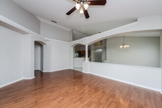 2511 Shelby Cir in Kissimmee, FL - Foto de edificio - Building Photo