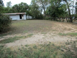 105 W Ave A in Lampasas, TX - Building Photo - Building Photo