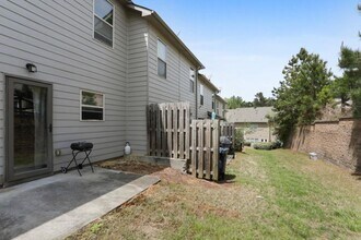 468 Tufton Tr in Atlanta, GA - Building Photo - Building Photo