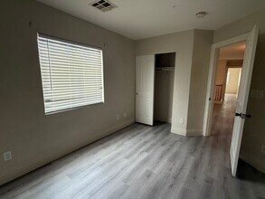 8894 Houston Ridge Ave in Las Vegas, NV - Building Photo - Building Photo