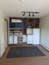 597 E Enfield Center Rd, Unit #C in Ithaca, NY - Foto de edificio - Building Photo