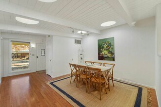 22 Arch Way in Calistoga, CA - Building Photo - Building Photo