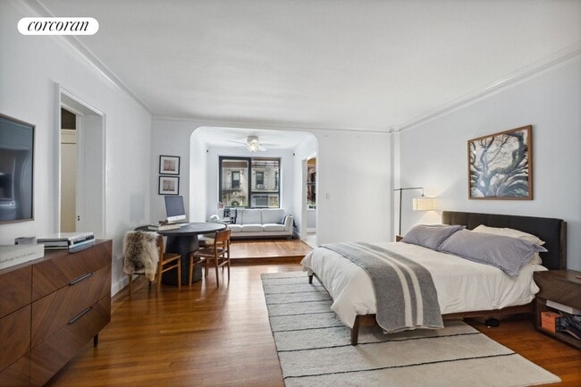 property at 420-424 Central Prk W