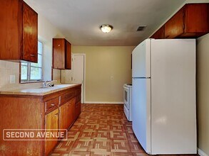 1975 Rugby Rd in Jacksonville, FL - Foto de edificio - Building Photo